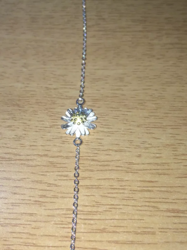 Pretty Daisy Flower 925 Sterling Silver Adjustable Bracelet / Ankle Bracelet - Image 3