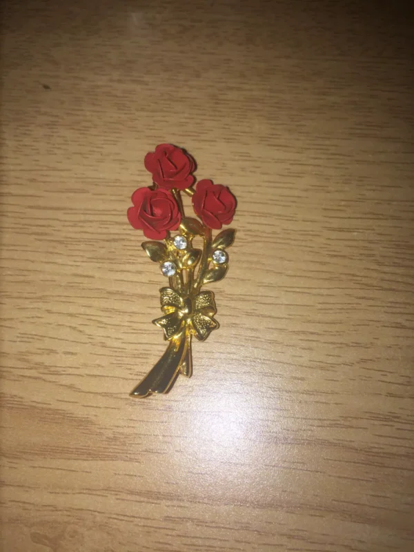 Gold Tone Red Rose Brooch with Rhinestones Fashion Jewelry Estate 80s - Image 4