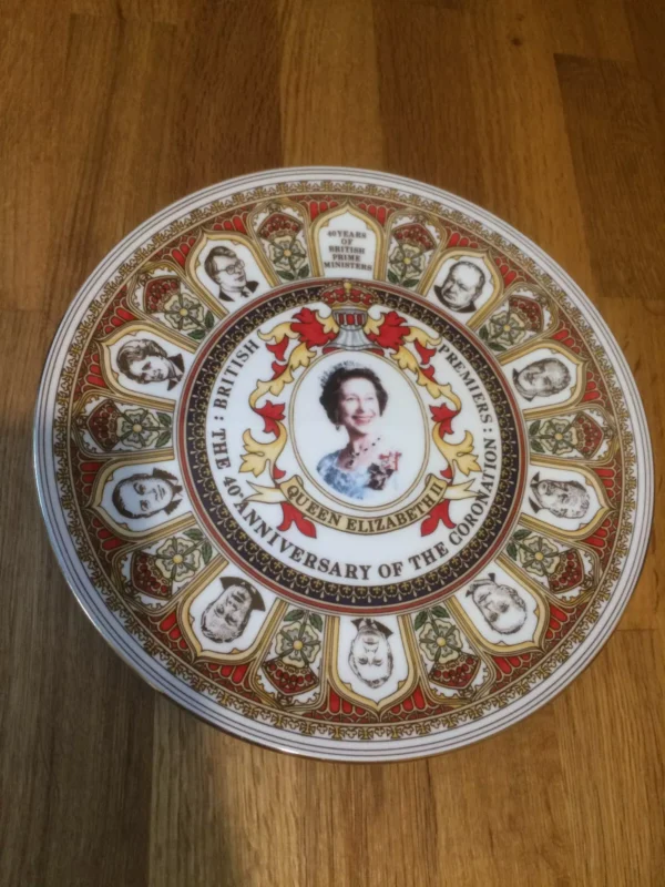 RARE Queen Elizabeth II British Prime Ministers 40th Anniversary China Plate - Image 2