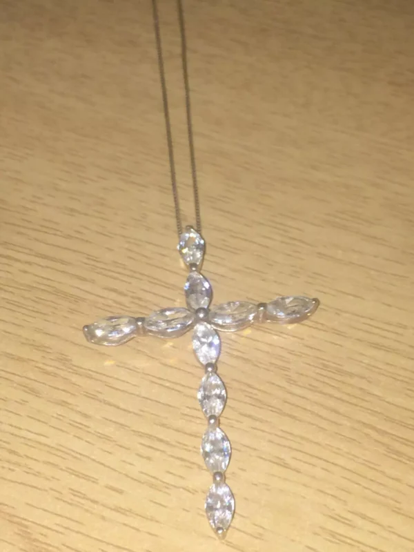 Vintage 925 Sterling Silver Box Chain with Silver Cubic Zirconia Cross Pendant - Image 6